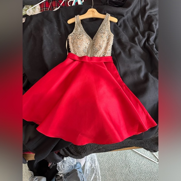 CUSTOM PROM DRESS - Picture 2 of 7